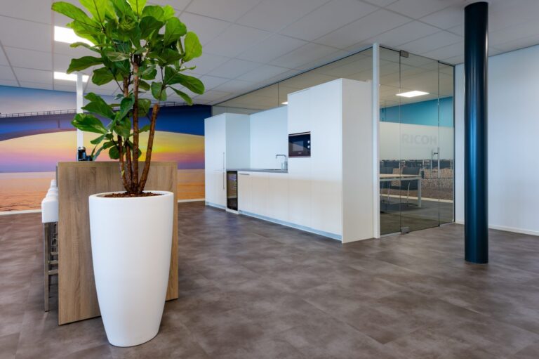 Maatwerk interieur kantoorpand Ricoh Goes